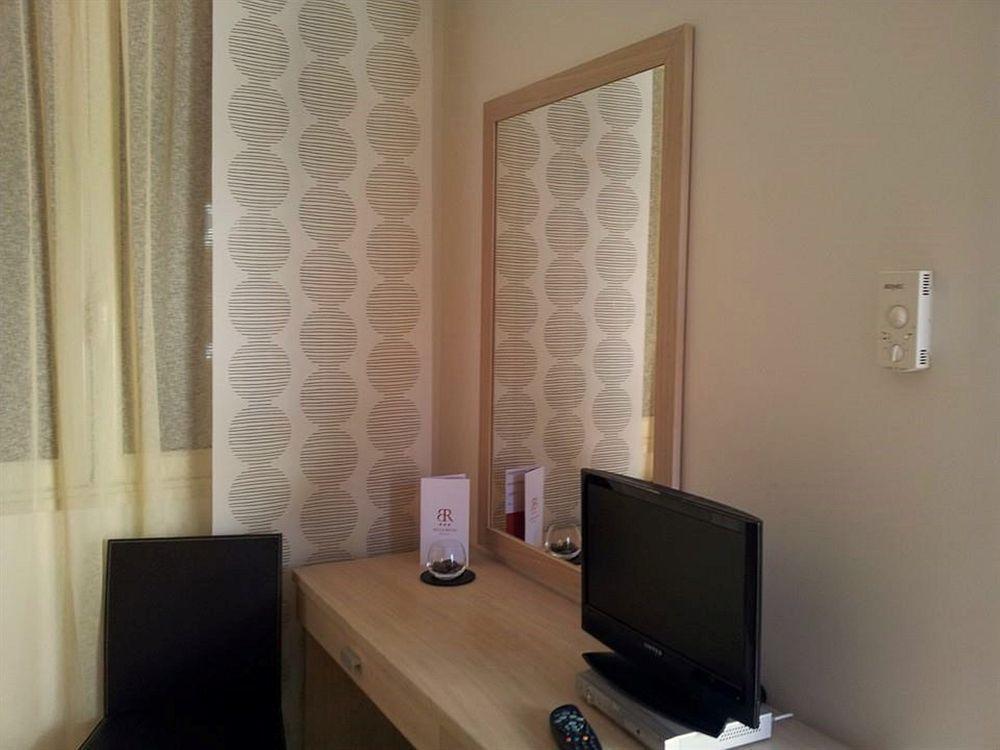 פונטנה ביאנקה Hotel Bulla Regia מראה חיצוני תמונה