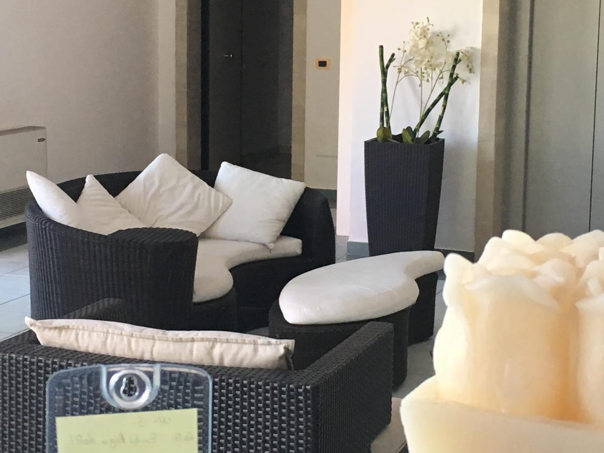 פונטנה ביאנקה Hotel Bulla Regia מראה חיצוני תמונה