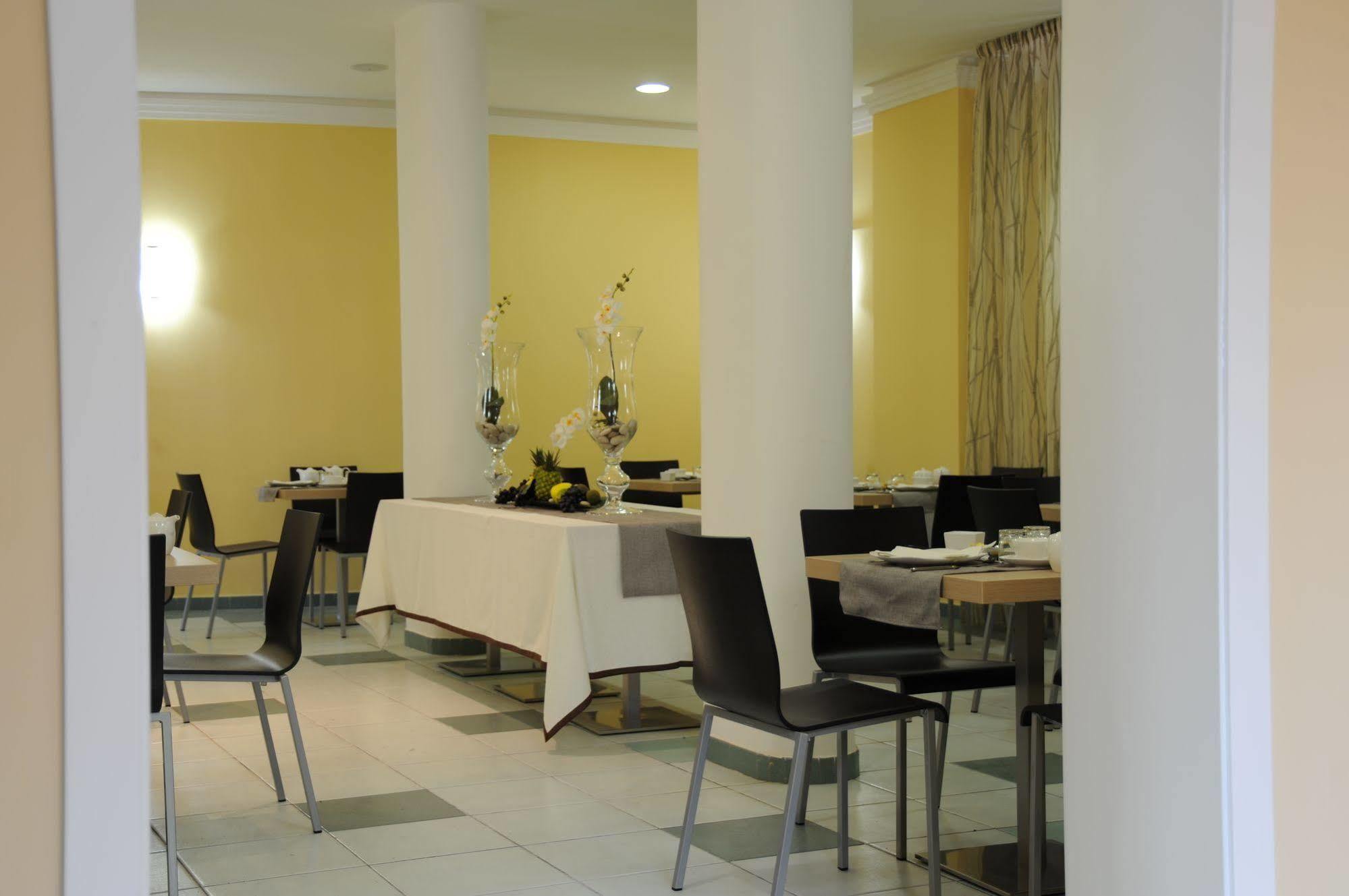 פונטנה ביאנקה Hotel Bulla Regia מראה חיצוני תמונה