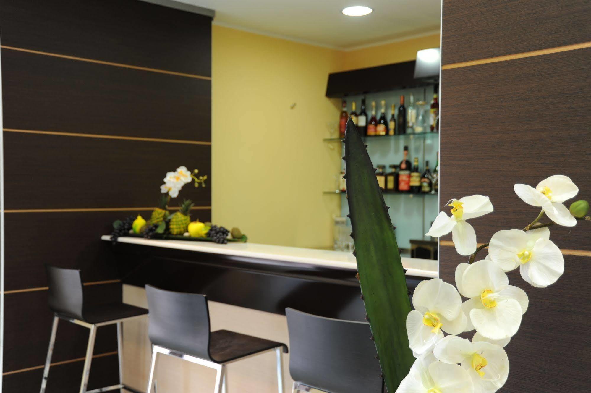 פונטנה ביאנקה Hotel Bulla Regia מראה חיצוני תמונה